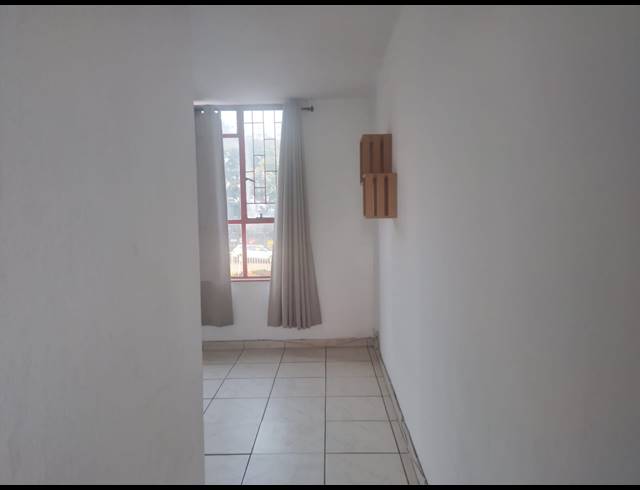 2 BEDROOM FLAT FOR SALE IN GLENWOOD